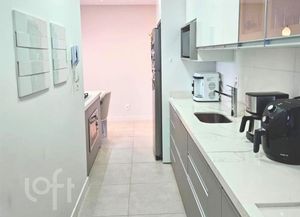 Image 3 - 895973