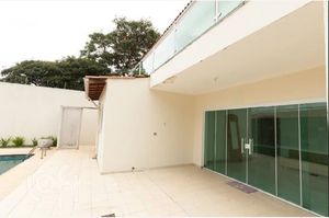 Image 8 - 895977