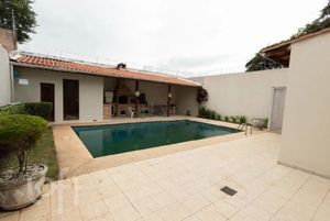 Image 10 - 895977