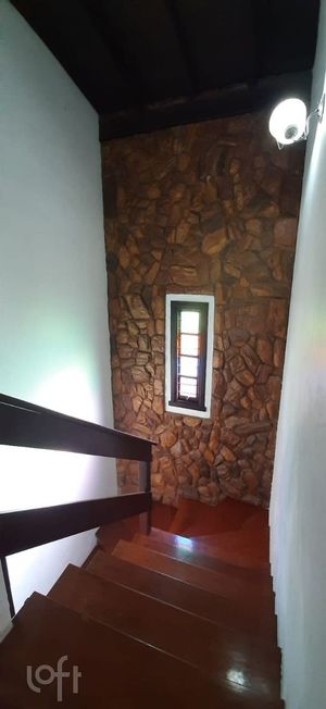 Image 8 - 895987