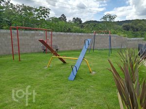 Image 16 - 895989