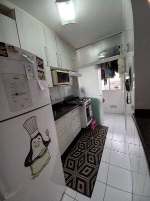 Image 3 - 895990