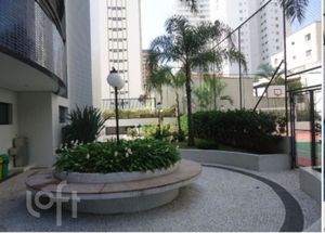 Image 25 - 895991