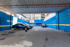 Image 7 - 895995