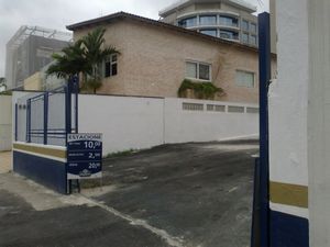Image 2 - 895995
