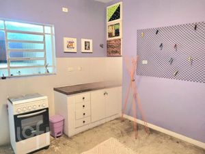 Image 8 - 895996