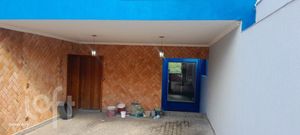 Image 17 - 896005