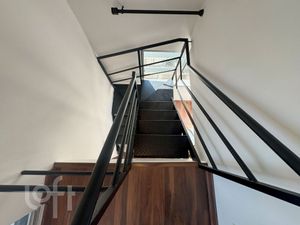 Image 3 - 896028