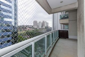 Image 6 - 896047