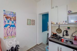Image 37 - 896075