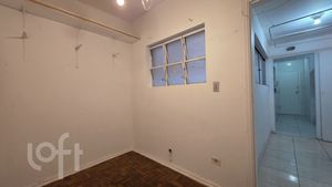 Image 3 - 896076