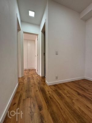 Image 3 - 896077