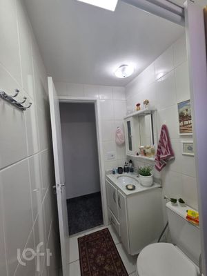 Image 11 - 896083