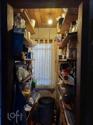 Image 12 - 896090