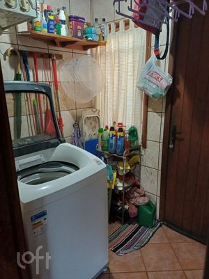 Image 21 - 896090