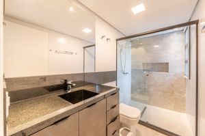 Image 19 - 896091