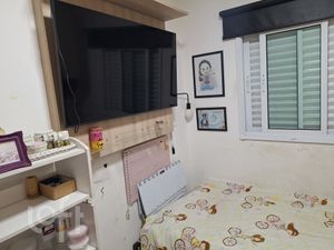 Image 9 - 896094
