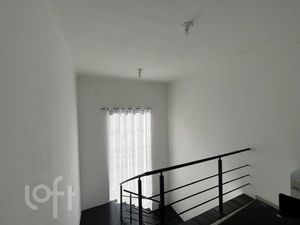Image 8 - 896100