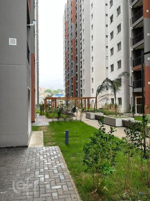 Image 20 - 896102