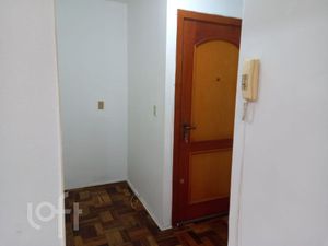 Image 1 - 896104