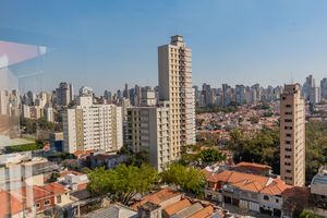 Image 6 - 896124