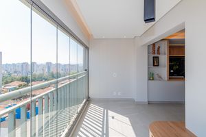 Image 4 - 896124