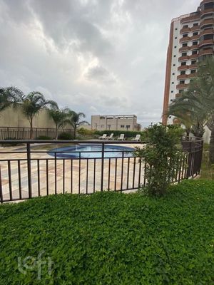 Image 18 - 896134