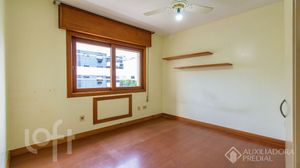 Image 30 - 896136