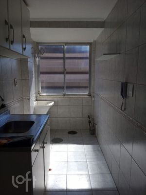 Image 11 - 896142