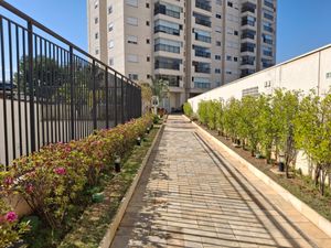 Image 52 - 896144