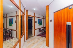 Image 71 - 896152