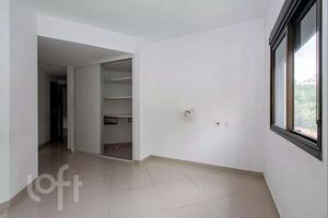 Image 15 - 896152