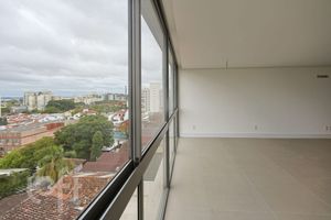 Image 1 - 896153