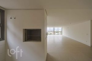 Image 35 - 896153