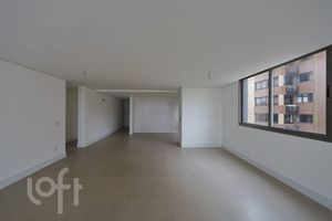 Image 10 - 896153