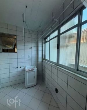 Image 6 - 896154