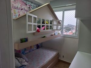 Image 4 - 896163