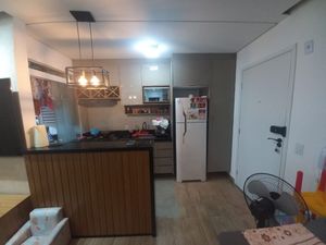 Image 17 - 896163
