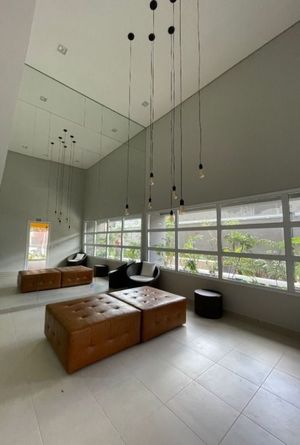 Image 5 - 896163