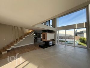 Image 9 - 896188