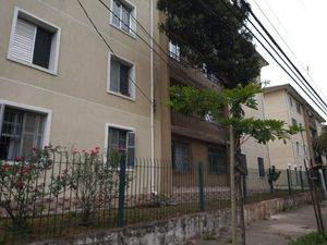 Image 7 - 896203