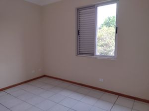 Image 17 - 896203