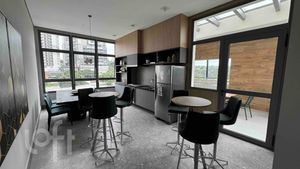 Image 9 - 896207