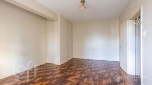 Image 3 - 896208