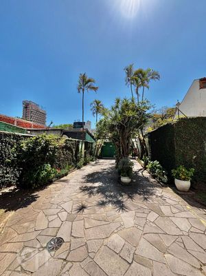 Image 29 - 896217