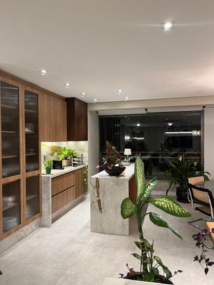 Image 2 - 896218