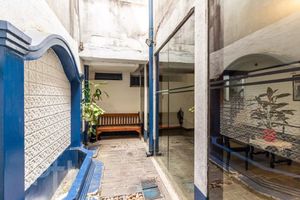 Image 17 - 896219