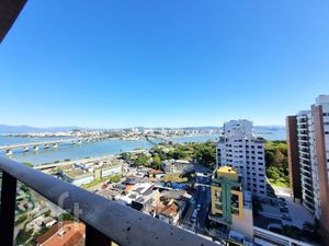 Image 15 - 896224