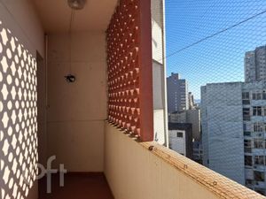 Image 6 - 896226