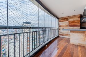 Image 11 - 896228